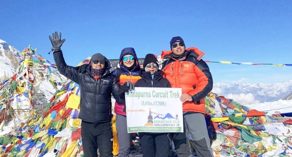 How Long is the Annapurna Circuit Trek? Distance and Duration