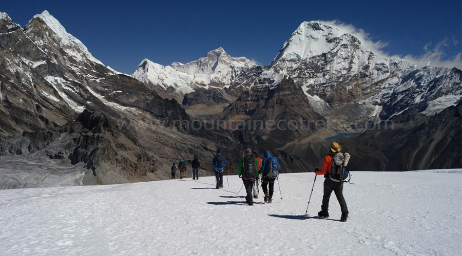 Best Time to Trek Everest Base Camp